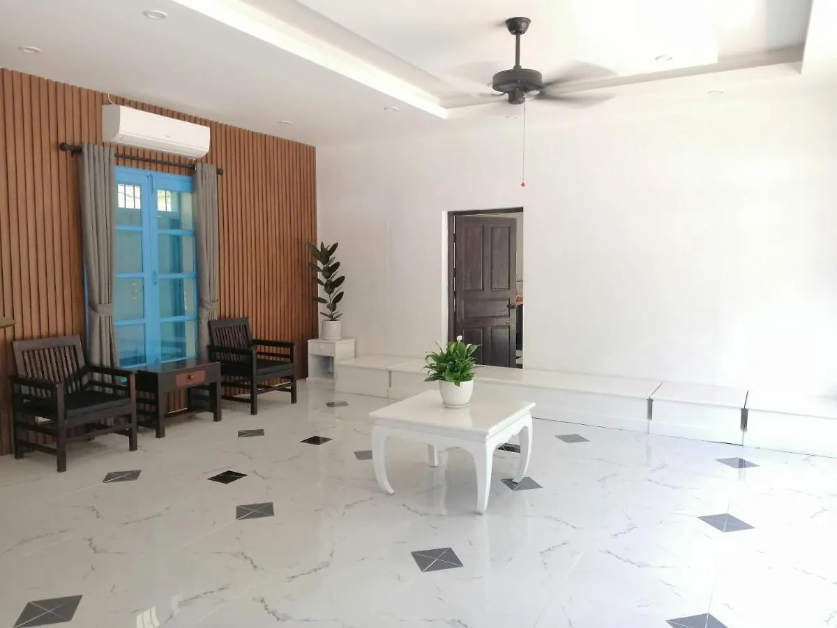 Villa Merry Lao Ban Aphay Luang Prabang 0*,