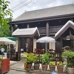 2* ゲストハウス Mali House