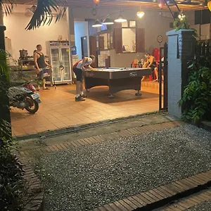 旅馆 Aurora Backpackers, 琅勃拉邦